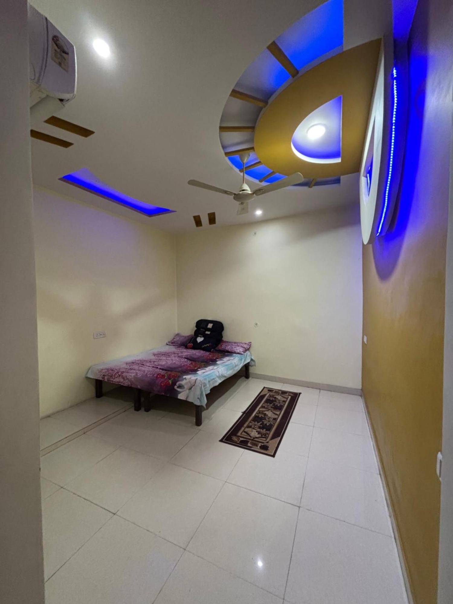 Shree Balaji Homes Αλλαχαμπάντ Εξωτερικό φωτογραφία